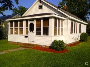 Building Photo - 2512 Laguard Dr