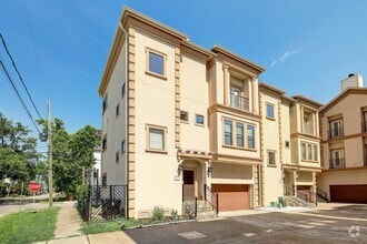Building Photo - 5701 Kiam St