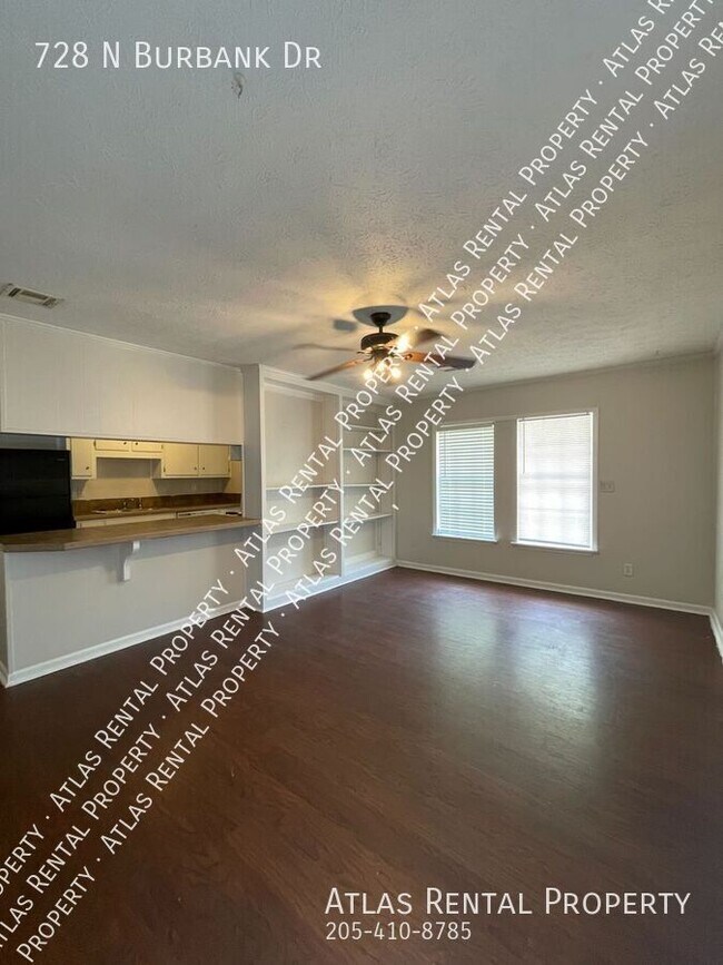 Foto del edificio - 728 N Burbank Dr