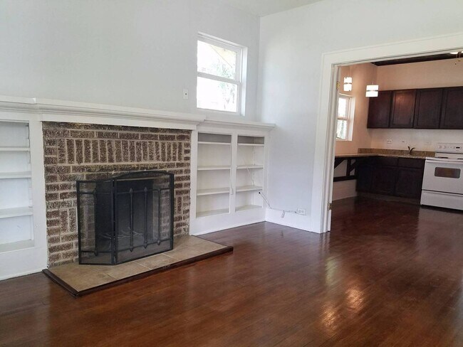 Foto del edificio - 826 Erie Ave