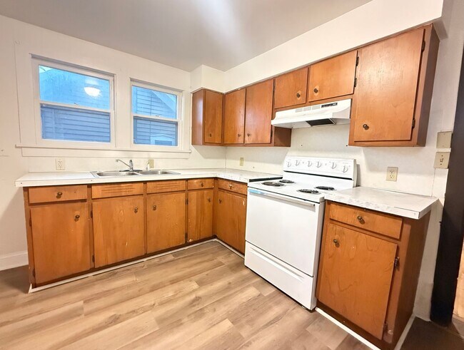 Foto del edificio - 133 Benton St