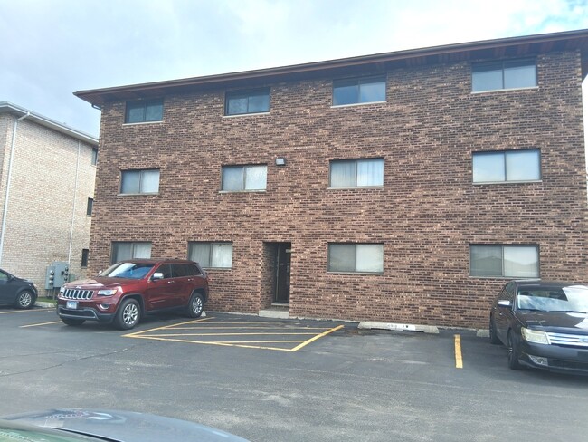 Foto del edificio - 4818 W 122nd St