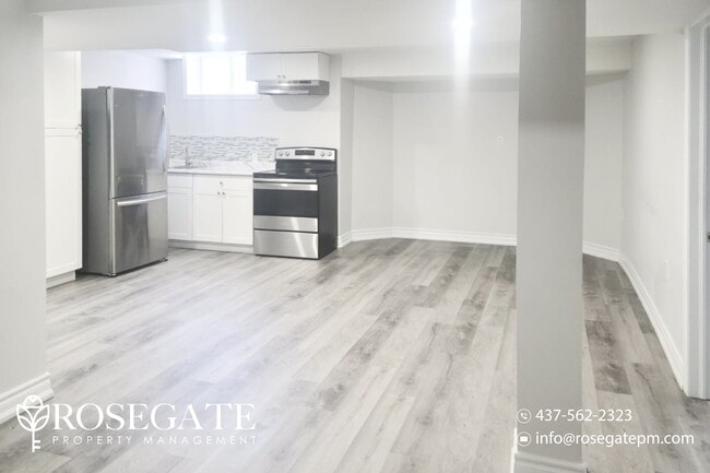 Building Photo - Bright 2-Bedroom Basement Apartment in Aja...
