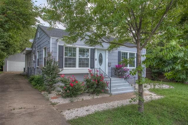 Foto del edificio - 5612 Birchman Ave
