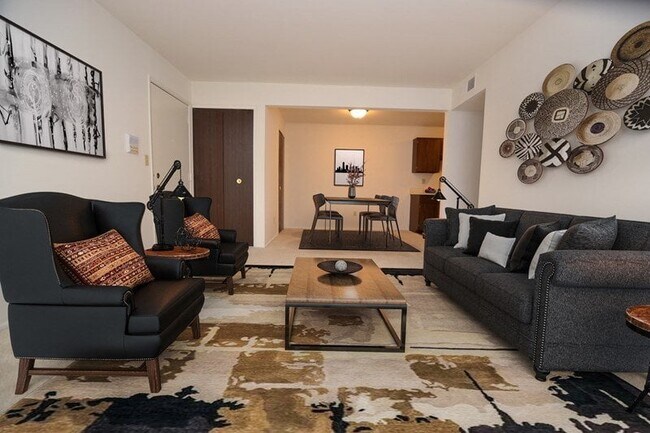 Foto del edificio - Fox Pointe Apartments