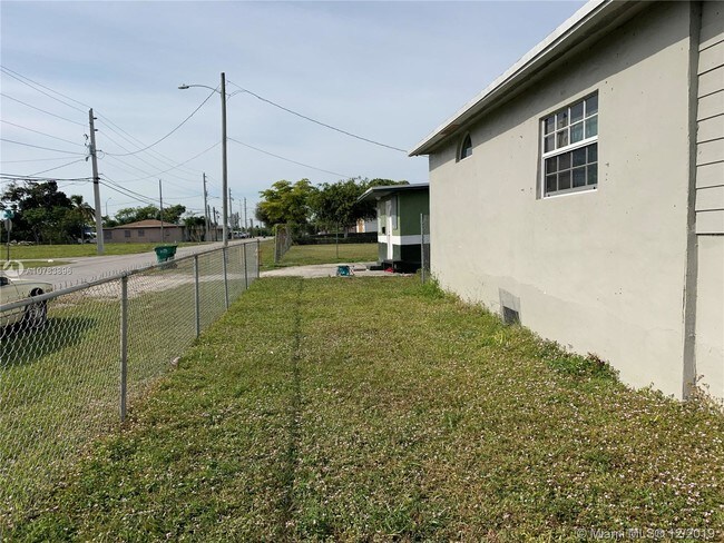 Building Photo - 7600 NW 21st Ave
