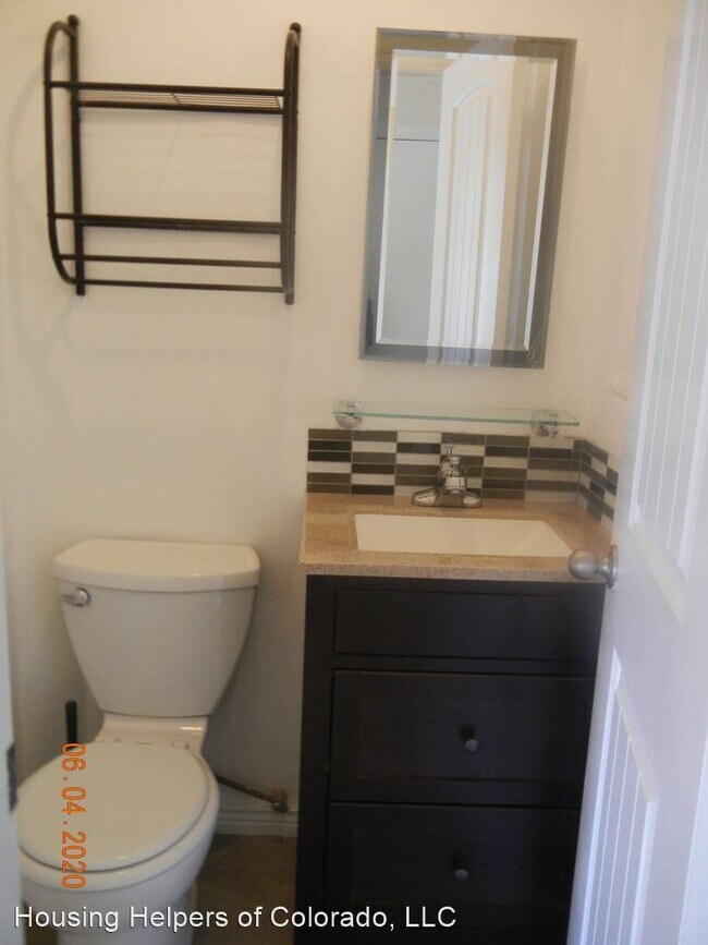 Building Photo - 2 br, 1.5 bath House - 4305 Comanche Drive