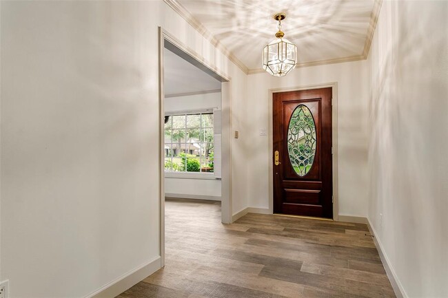 Foto del edificio - 427 Ashford Forest Dr