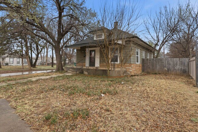 Foto del edificio - 1617 NW 7th St