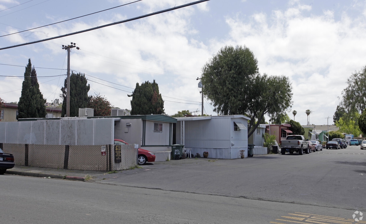 Building Photo - Del Rio Mobile Home Park