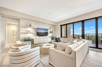 Building Photo - 1111 Central Ave