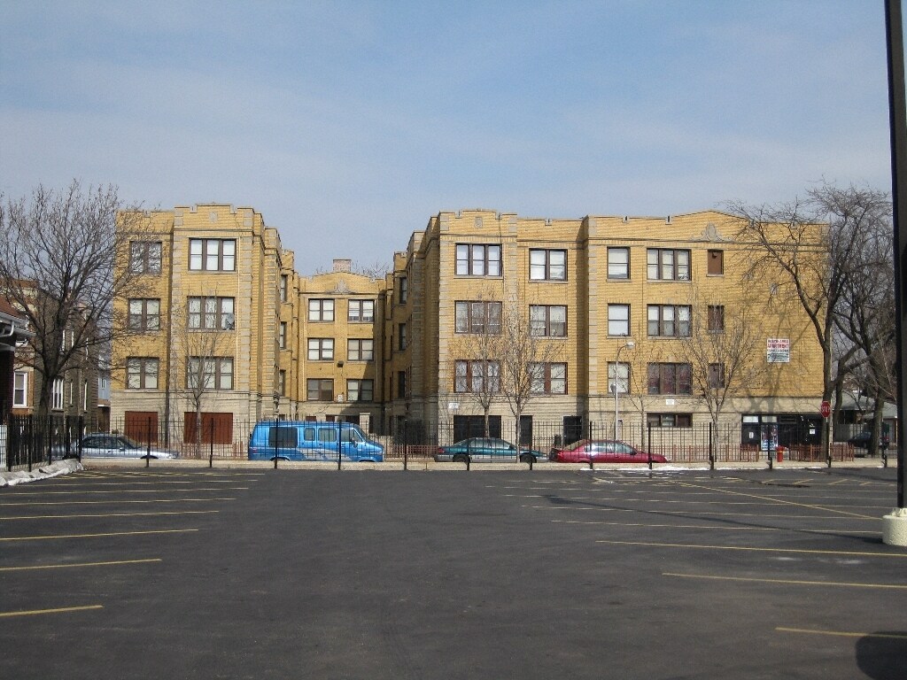 5200 W Quincy Street - 5200-5210 W Quincy St