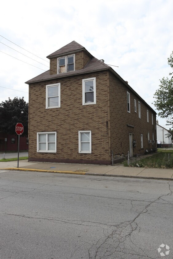 Building Photo - 1301-1303 150th St