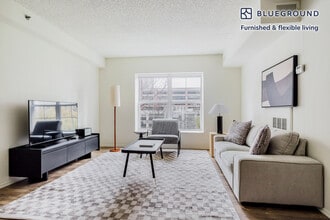 Building Photo - 444 Washington Blvd