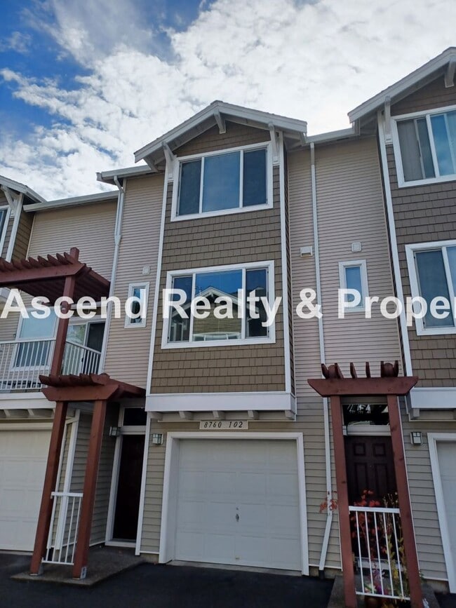 Sexton Crest Townhome Open Floor Plan 2 Ca... - Sexton Crest Townhome Open Floor Plan 2 Ca...