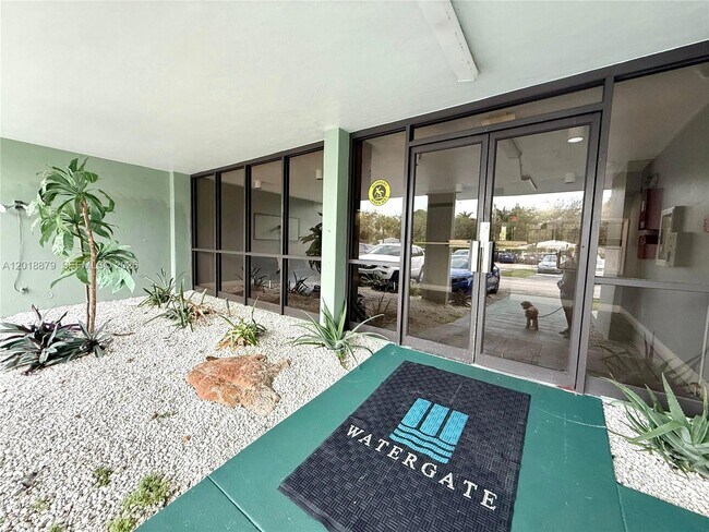 Foto del edificio - 2771 Taft St