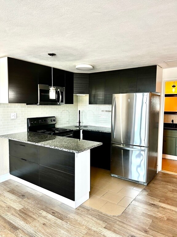 Building Photo - 340 Main St