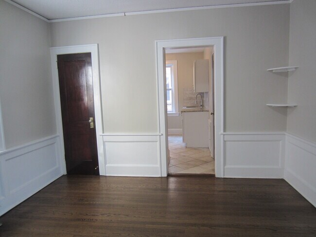 Building Photo - 49 Park Ave