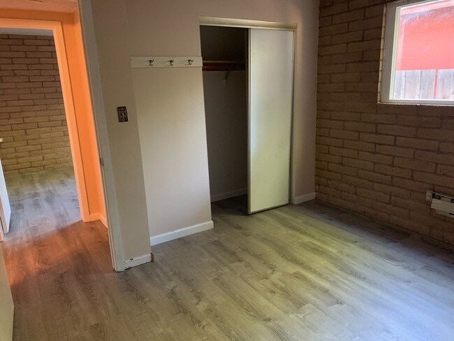 Foto del edificio - 625 University Terrace