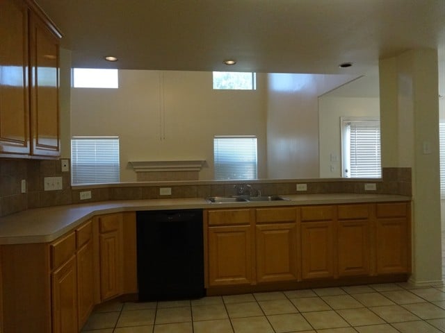Building Photo - 14750 Autumn Glen Ct