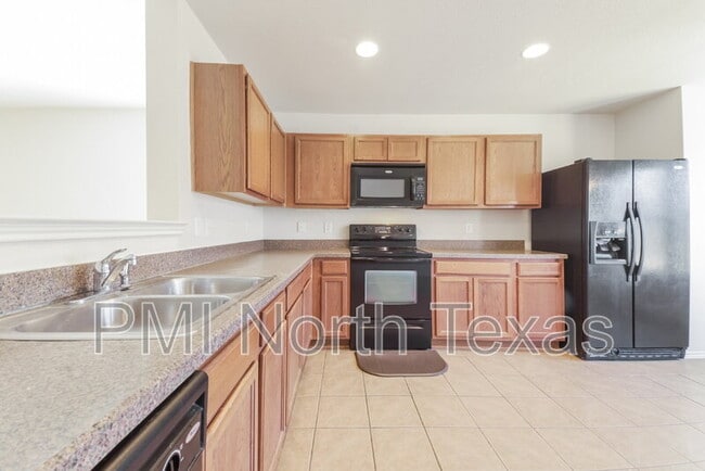 Building Photo - 13131 Galaxy Dr