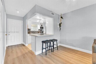 Building Photo - 8600 SW 109th Ave