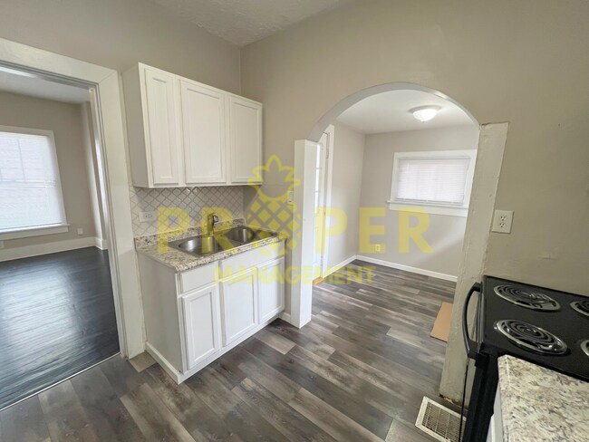 Foto del edificio - !! COMING SOON !!  2 bedrooms 1 bathroom house