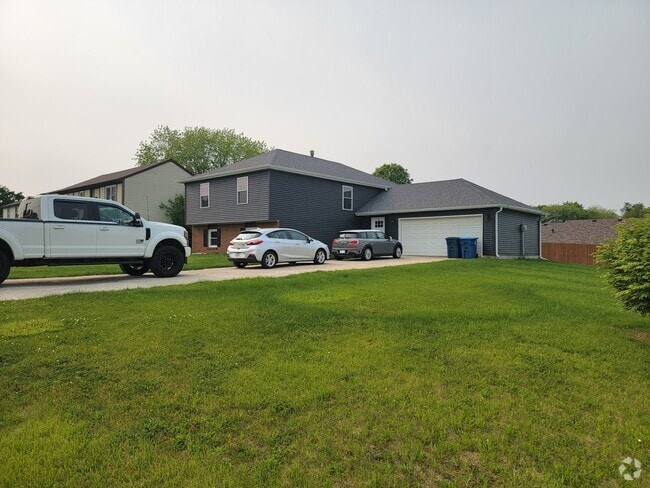 Building Photo - 235 W 550 N