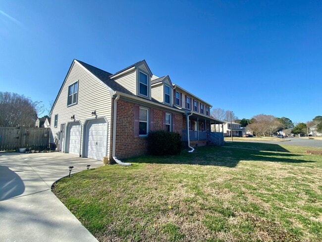 Building Photo - Hickory location