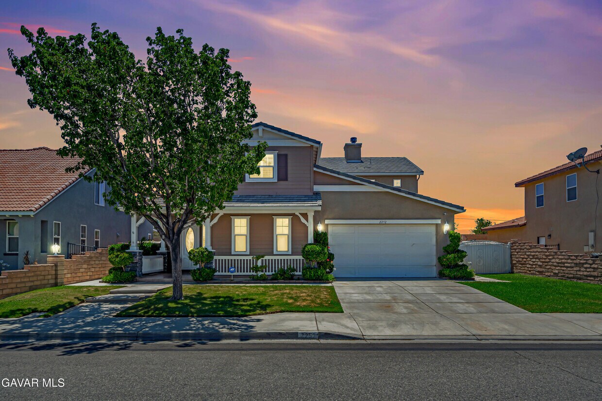 Foto principal - 2252 Cypress St