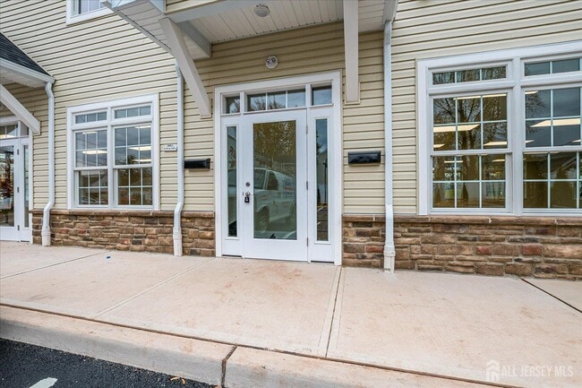 Building Photo - 1400 Hamilton Blvd