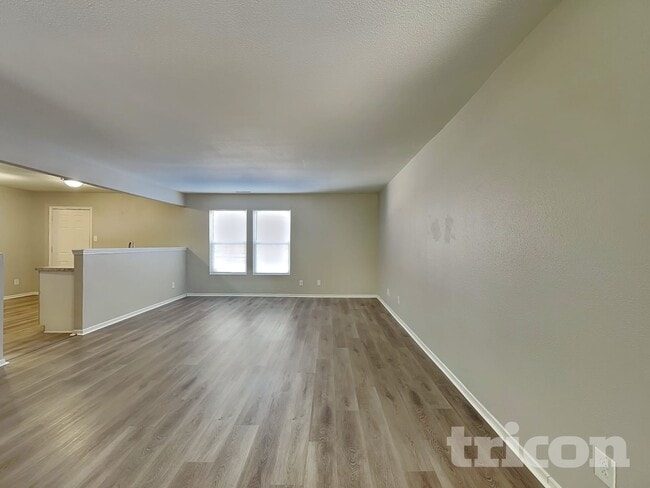 Foto del edificio - 1405 Bluestem Dr