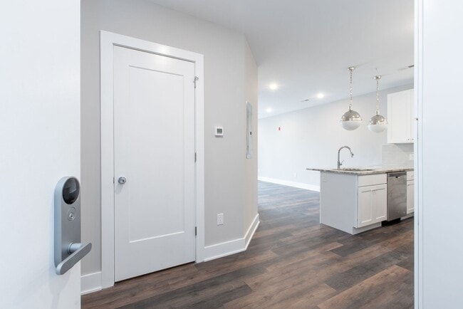 Interior Photo - Germantown Square