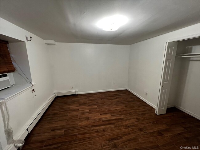 Foto del edificio - 101 Sterling Ave