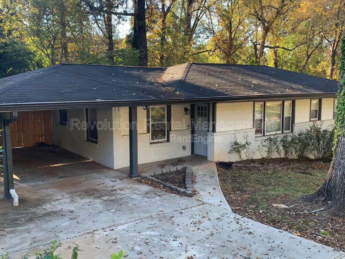 Photo - 2869 Rockcliff Rd Se