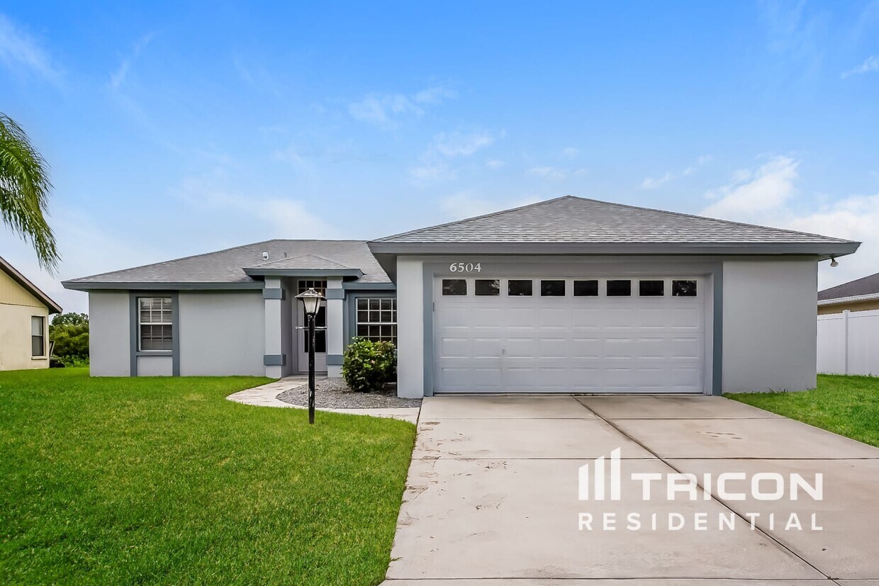 Foto principal - 6504 64th Ln E