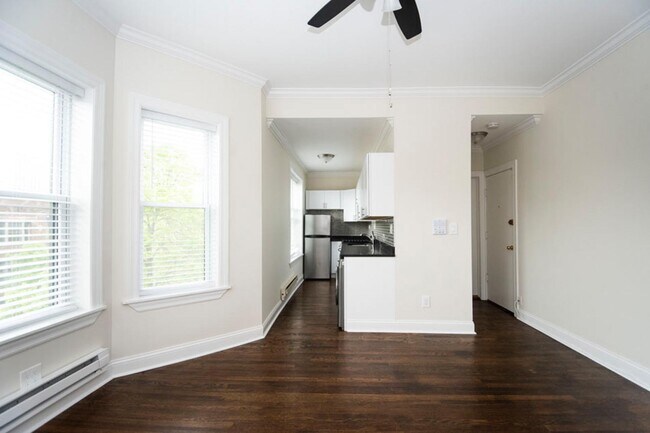 Foto del edificio - 917 W Waveland Ave