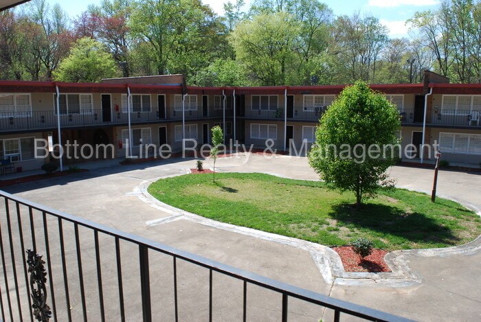 Primary Photo - Patio Court Open House Saturday 5/26!