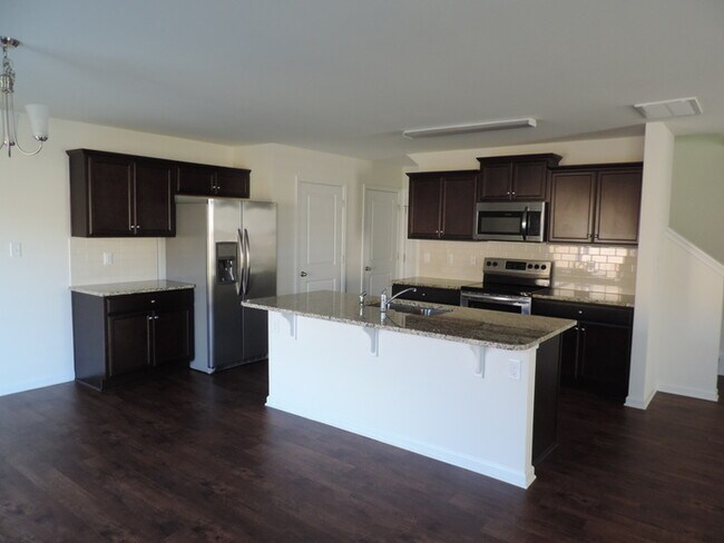 Building Photo - New, 4 bedroom home in the Hallstead commu...