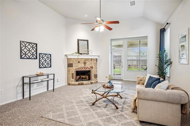 Foto del edificio - 5024 Birchwood Dr