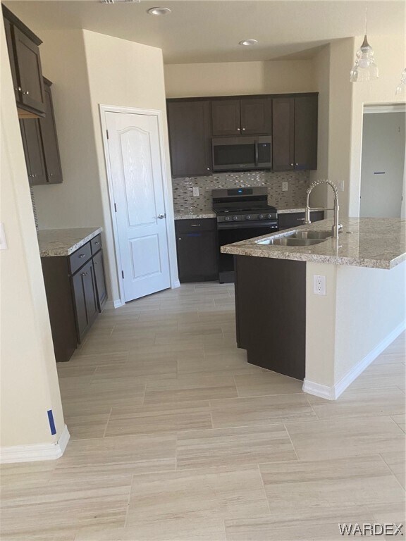 Foto del edificio - 2246 Hammer Ln