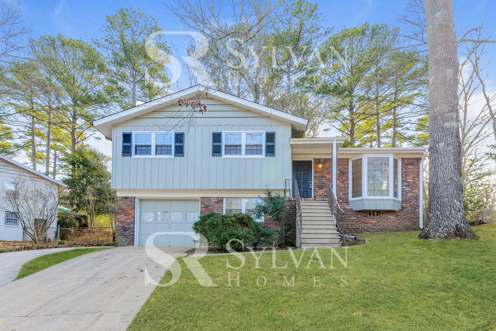 Primary Photo - Updated 3 bedroom home!