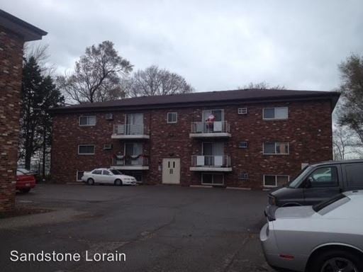 Building Photo - 4166-4166 Shore Dr