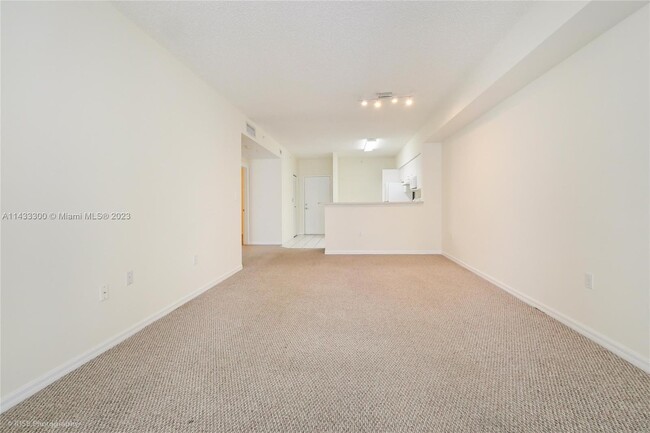 Foto del edificio - 5091 NW 7th St