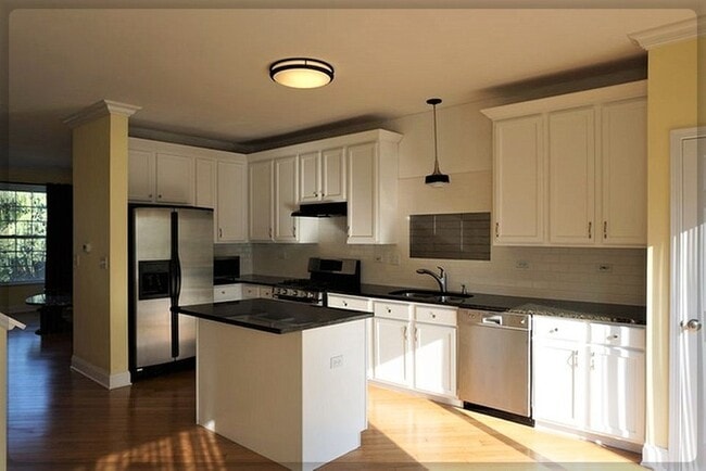 Building Photo - 125 Rachel Rd