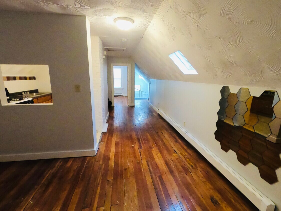 Foto principal - 271 W Ivy St