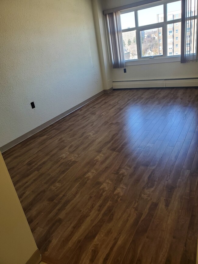 Living room - Cornwall Village Apartments