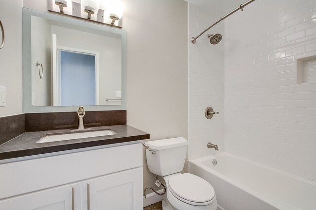 Interior Photo - eight70