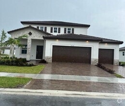 Building Photo - 2270 SE 27th Dr