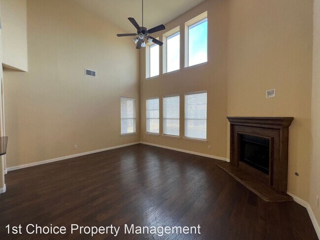 Building Photo - 4 br, 2.5 bath House - 9105 Silsby Dr